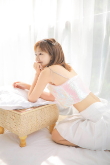 乌克兰美女发工资
